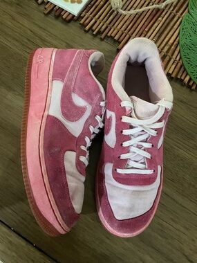 Nike Air Force 1 Low Pink On Pink  Sneakers Youth Size 7Y Used Rare